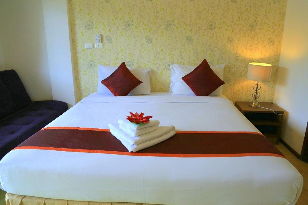 WhatsApp Image 2025-10-25 at 3.20.14 PM (1)